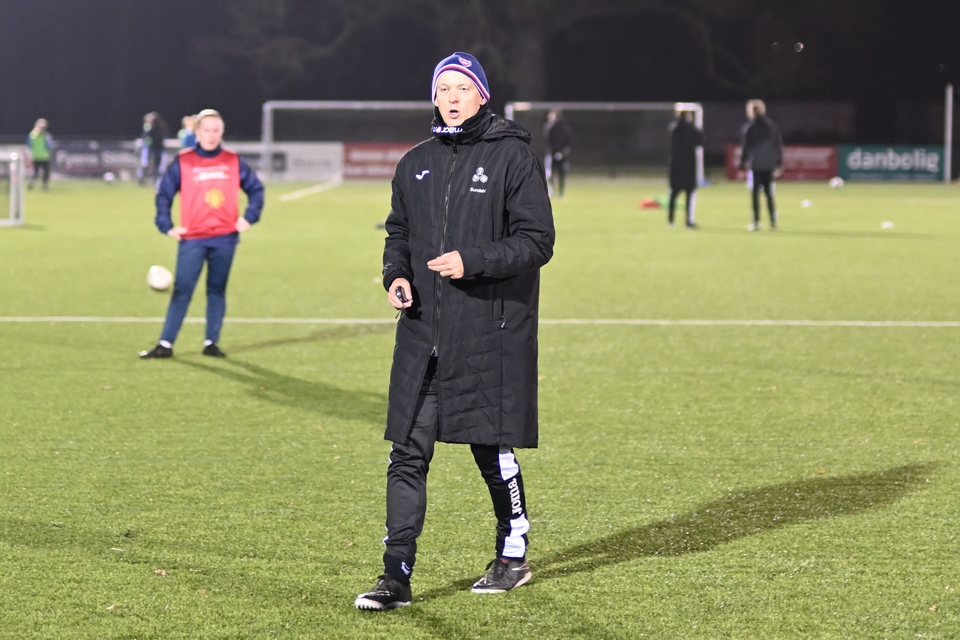 Bo Sundahl håber at de inviterede tilskuere kan være tungen på vægtskålen i kampen mod HB Køge